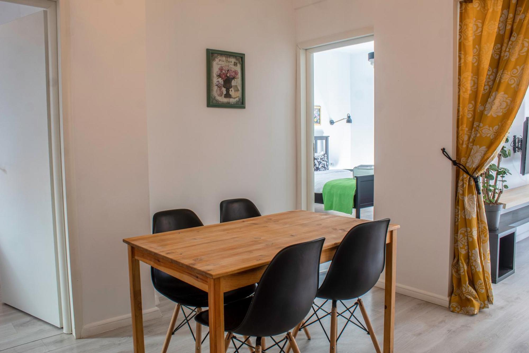 Domus Old Town Retreat Cozy & Central บูคาเรสต์ ภายนอก รูปภาพ