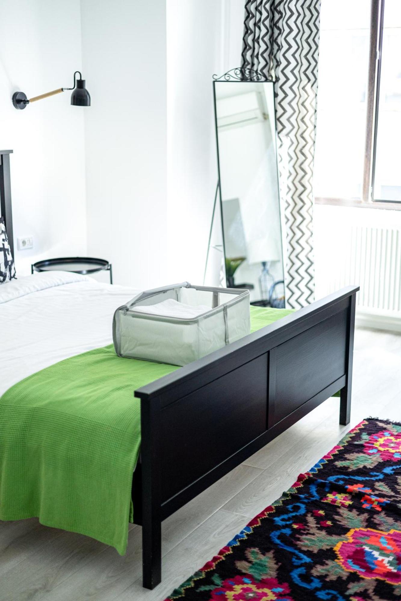 Domus Old Town Retreat Cozy & Central บูคาเรสต์ ภายนอก รูปภาพ